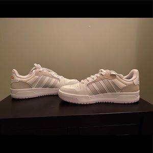 Never worn. 8.5 White Adidas sneakers.